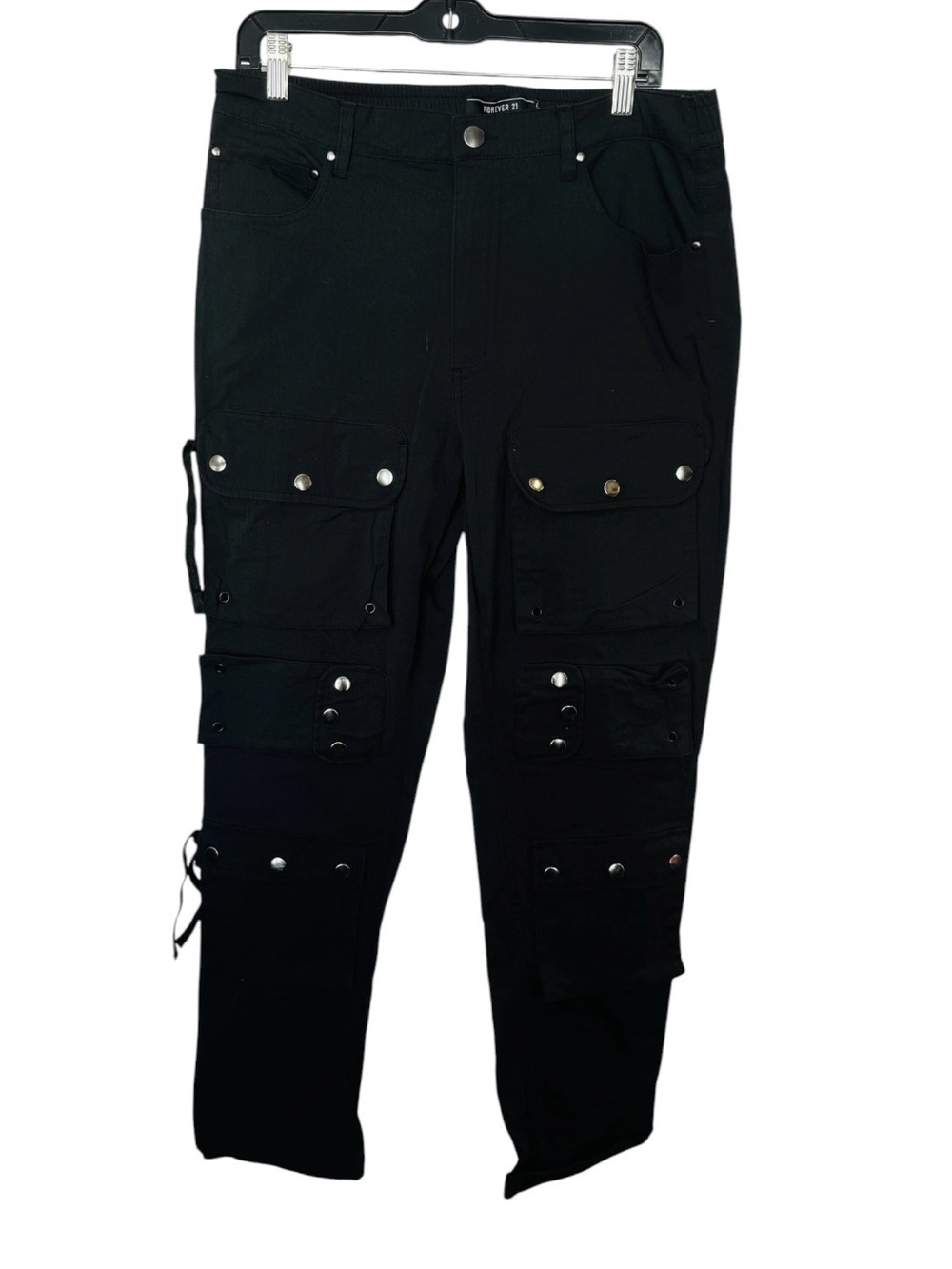Forever 21 Black Cargo Pants with Snap Pocket Details Men’s Sz. 34